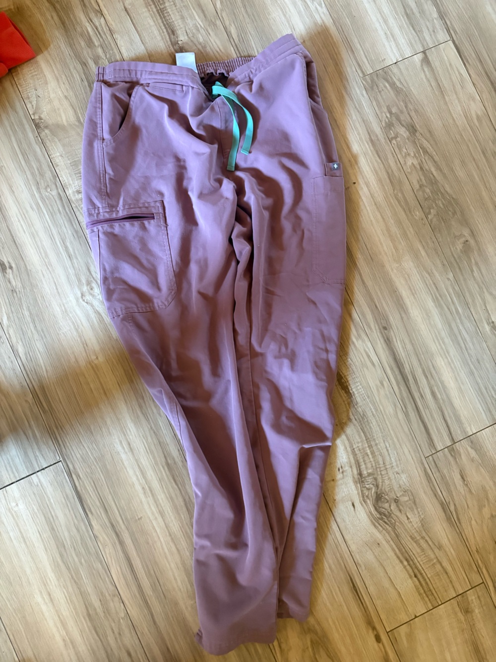 Figs yola straight leg medium tall